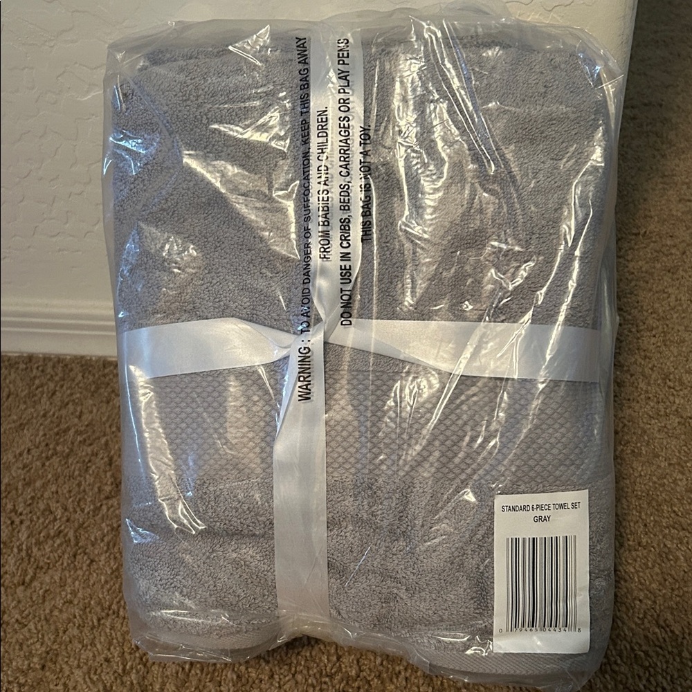NWT, 6 piece towel set, gray - Picture 3 of 4